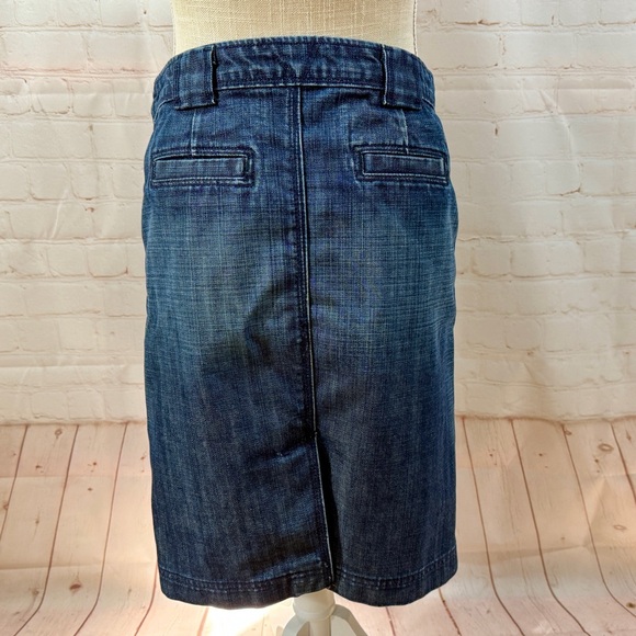 J. Crew Jean Skirt Denim Dark Wash Blue Pockets XS 0 - Picture 5 of 9